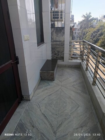 Balcony in 2 BHK Builder Floor at Sector 46 – for Rent