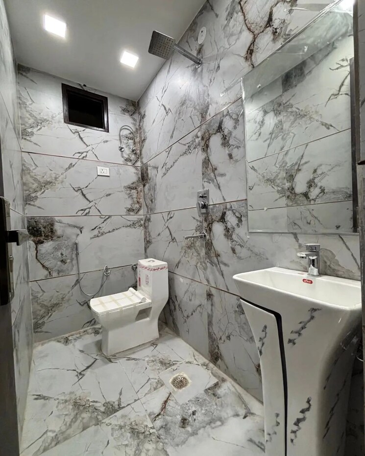 Master Bedroom, sa-homes-i 3.5 Bedroom 900 Sq.Ft. Builder Floor In Uttam Nagar Delhi 8599292