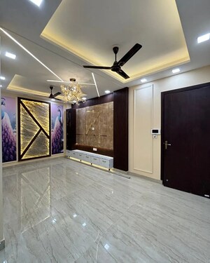 Room in 3.5 BHK Builder Floor at SA HOMES I, Uttam Nagar – for Sale