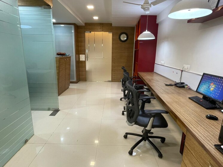 Team Area, iscon-emporio Commercial Office Space 1156 Sq.Ft. In Jodhpur Ahmedabad 8599206