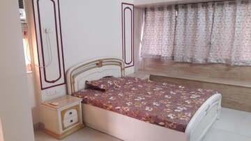 Bedroom in 3 BHK Apartment at Brooklyn Hill, Andheri West – for Rent