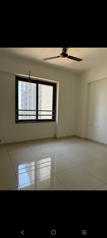 Room in 2 BHK Apartment at Goyal Orchid Blues, Shela – for Rent