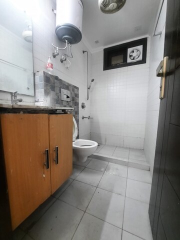 Kitchen in 2 BHK Builder Floor at Malviya Nagar – for Rent