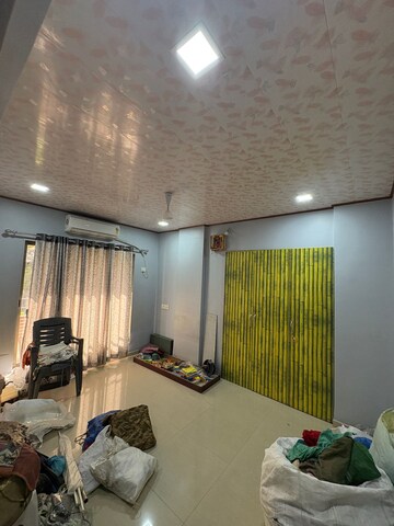 Room in 2 BHK Apartment at Vasant Vihar – for Rent