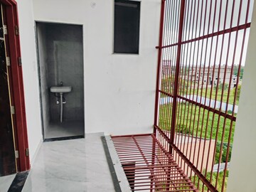 Staircase in 2 BHK Builder Floor at Sector 33 – for Rent