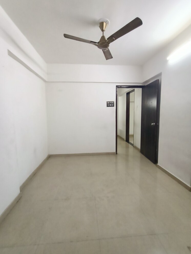 Room, dombivli west 1 Bedroom 650 Sq.Ft. Apartment In Dombivli West Thane 8599447