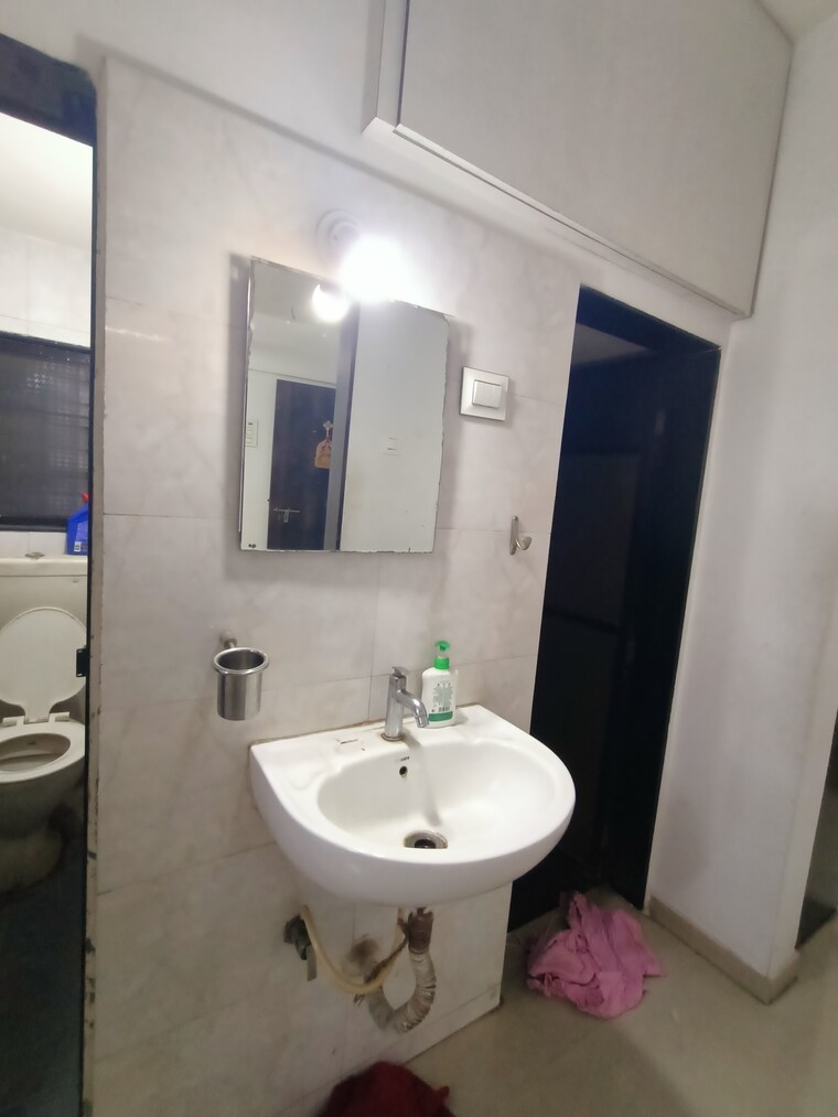 Bathroom, dombivli west 1 Bedroom 650 Sq.Ft. Apartment In Dombivli West Thane 8599447