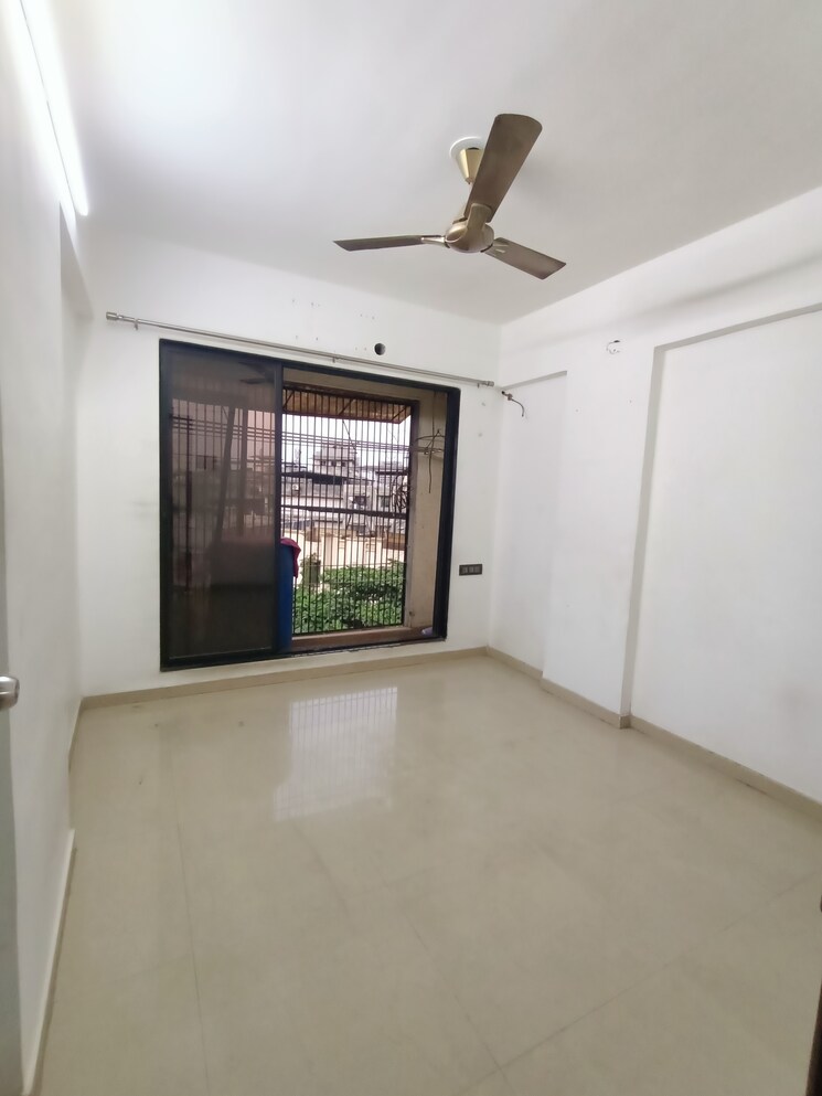 Room, dombivli west 1 Bedroom 650 Sq.Ft. Apartment In Dombivli West Thane 8599447