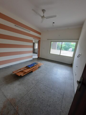 Room in 2 BHK Builder Floor at Sheikh Sarai – for Rent