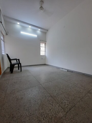 Room in 2 BHK Builder Floor at Sheikh Sarai – for Rent
