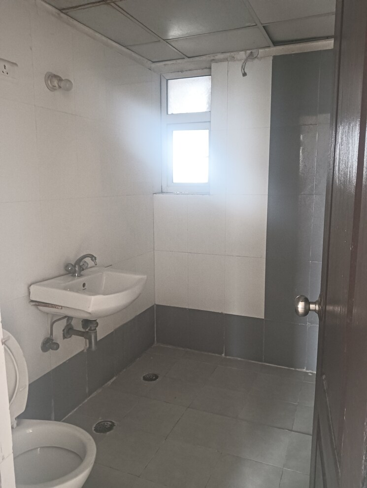 Attached Bathroom, aditya-luxuria-estate 2 Bedroom 642 Sq.Ft. Apartment In Dasna Ghaziabad 8599485