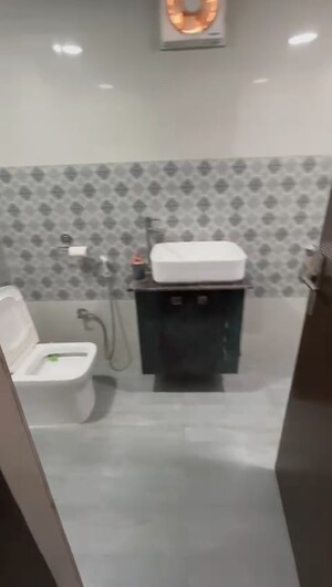 Furnished Amenities in 4 BHK Apartment at BPTP Park 81, Sector 81 – for Sale