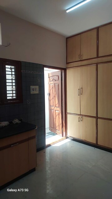 Room in 3 BHK Apartment at Adarsha Layout – for Rent