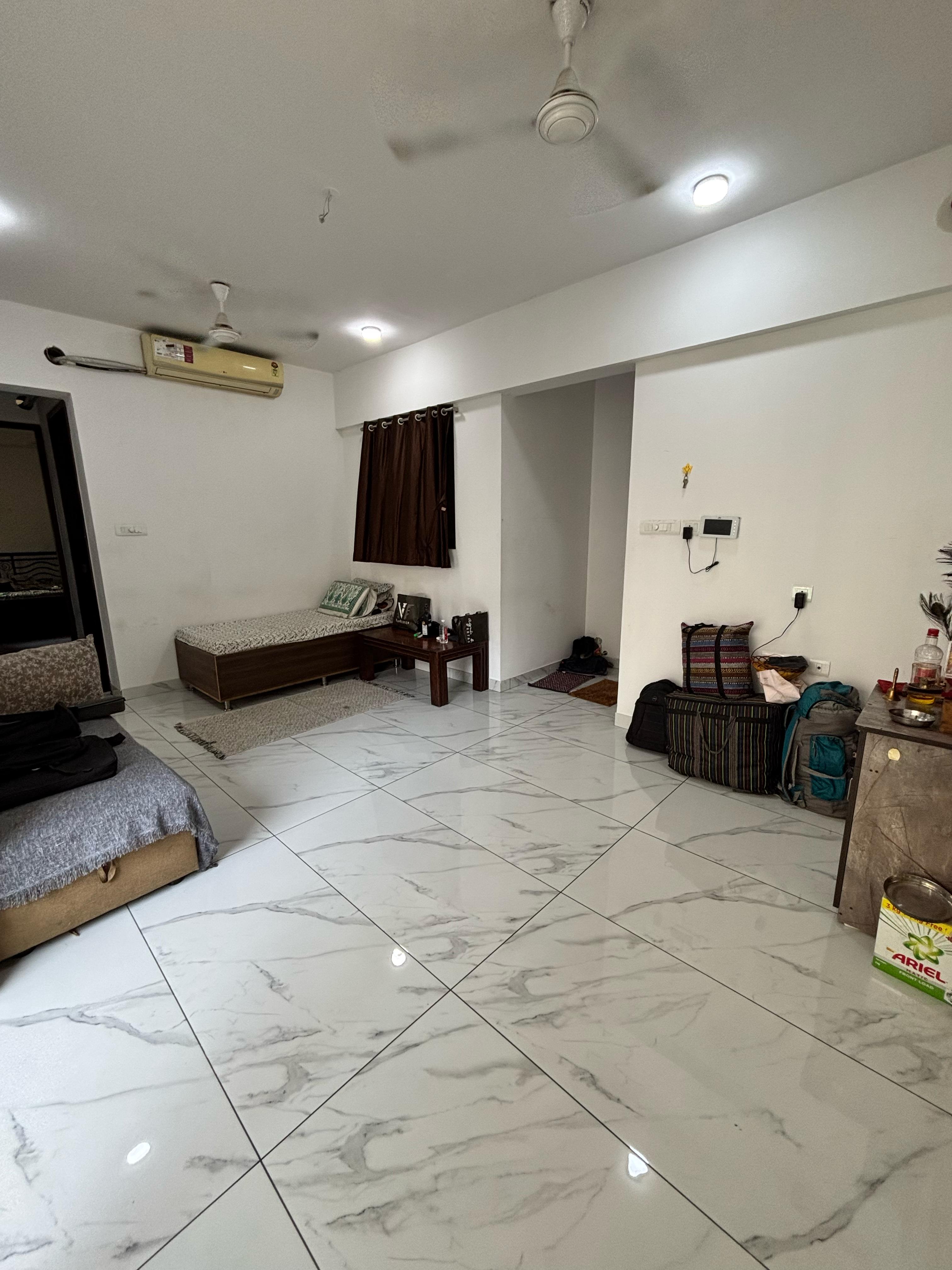 2 BHK + Extra Room Apartment For Rent in Raymond Ten X Habitat