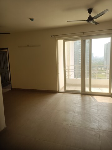 Room in 3 BHK Apartment at Lotus Panache, Sector 110 – for Rent