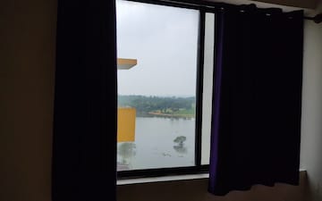 Room in 3 BHK Apartment at Provident Welworth City, Yelahanka – for Rent