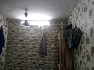 Bathroom in 2 BHK Apartment at Thane West – for Rent