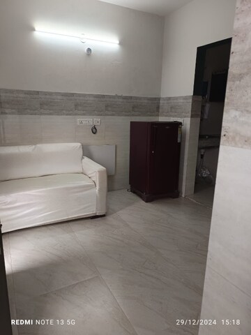 Bathroom in 2 BHK Builder Floor at Sector 46 – for Rent