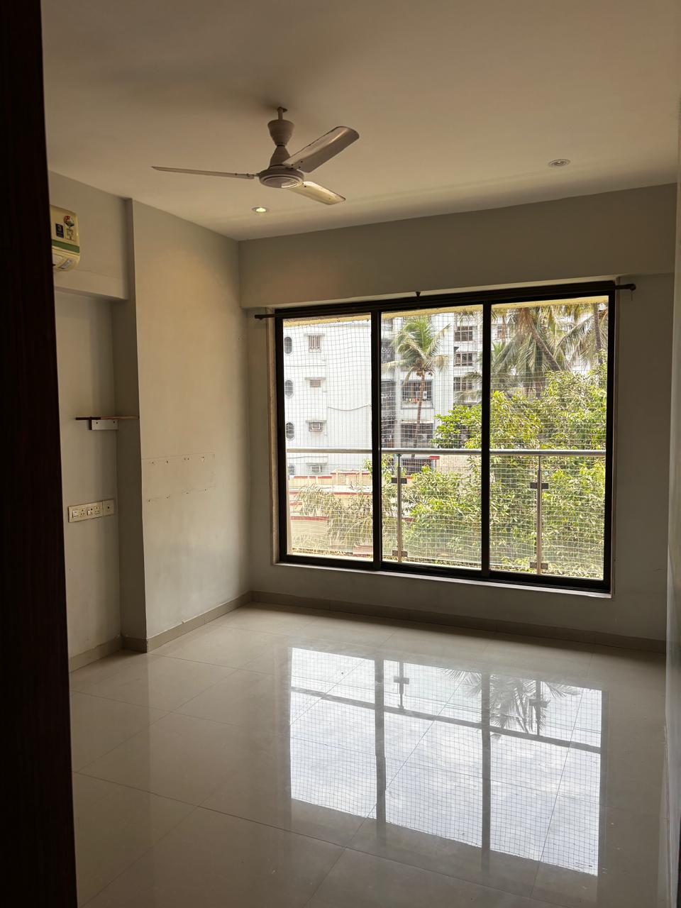 2 BHK Apartment For Rent in Rustomjee Paramount