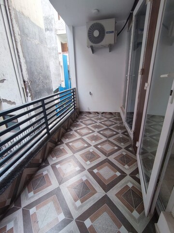 Balcony in 3 BHK Builder Floor at Sector 25 – for Rent
