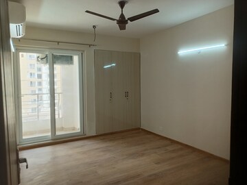 Room in 4 BHK Apartment at 3C Lotus Panache, Sector 110 – for Rent