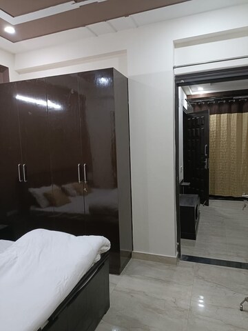 Bedroom in 3.5 BHK Apartment at Ardee City Palm Grove Heights, Sector 52 – for Rent