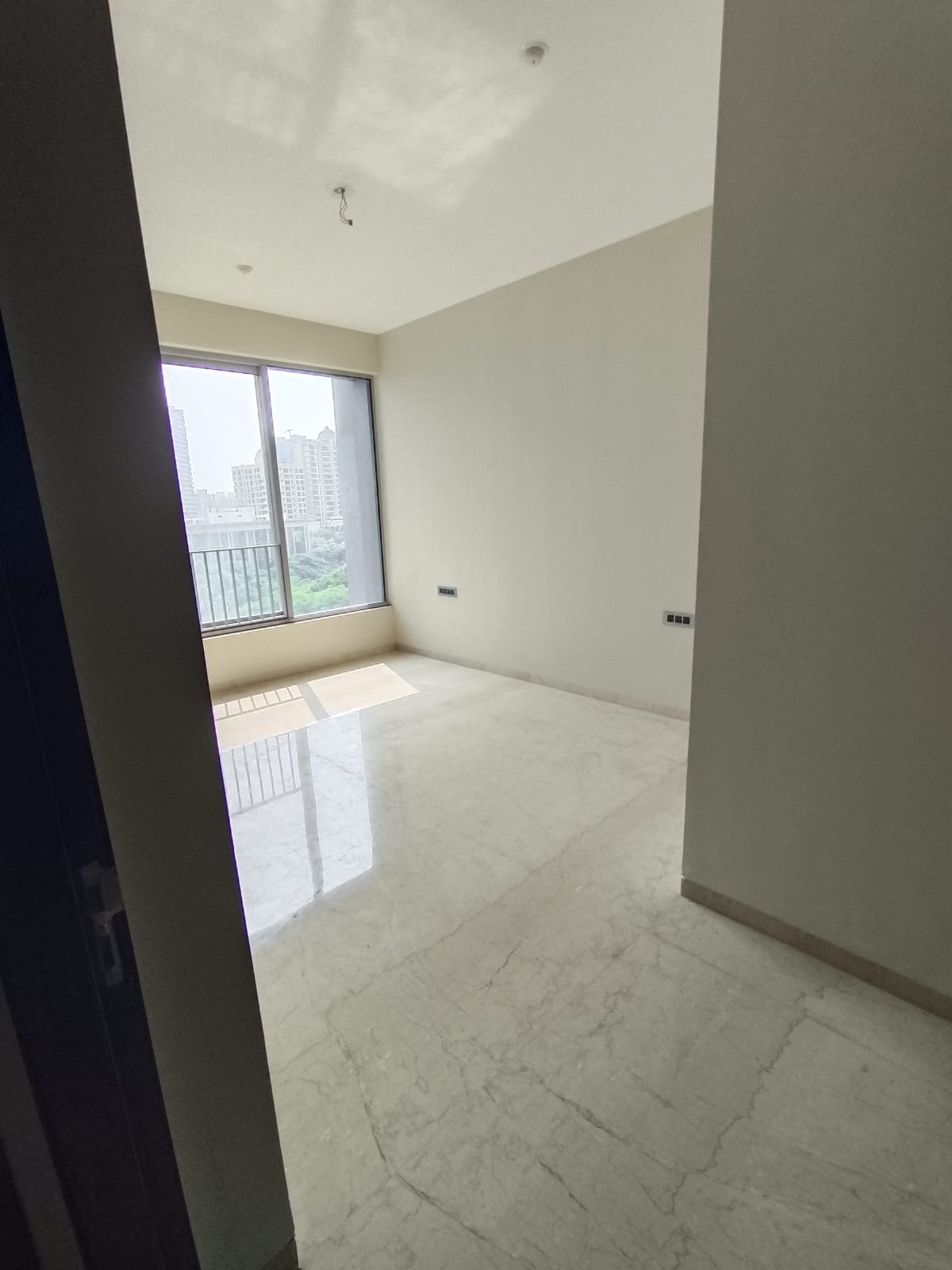 4 BHK + Servant Room Apartment For Sale in Oberoi Enigma