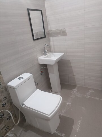 Bathroom in 2 BHK Builder Floor at Jakhan – for Rent