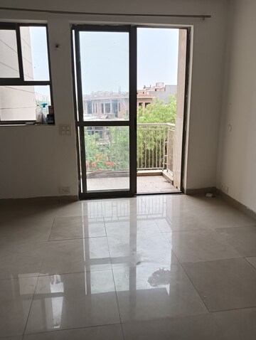 2 BHK Apartment For Rent in Unitech Fresco, Sector 50