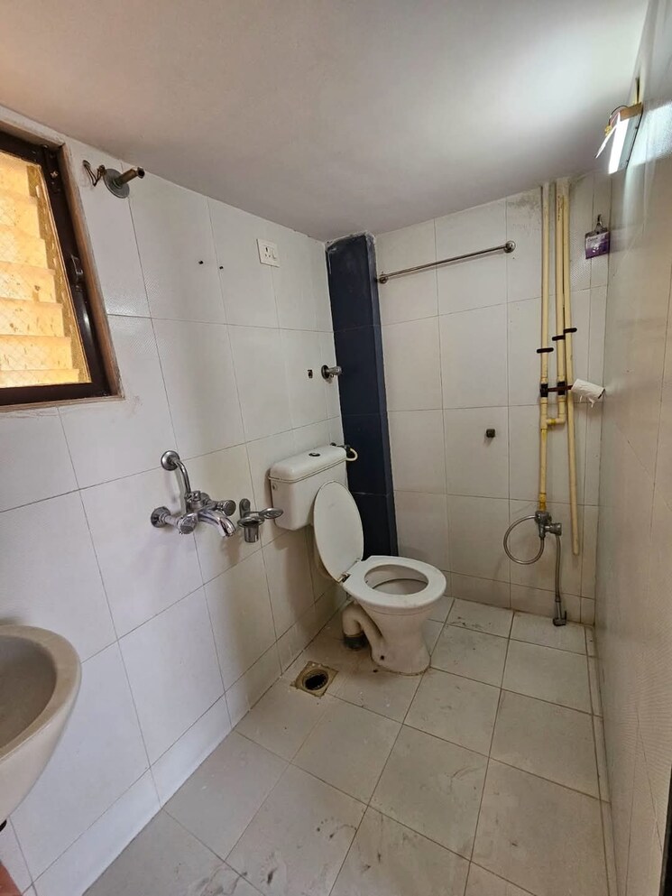 Bathroom, dattani-vertex 1 Bedroom 448 Sq.Ft. Apartment In Vasai West Palghar 8600214