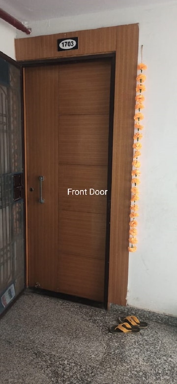 Furnished Amenities in 2.5 BHK Apartment at Nirala Aspire, Sector 16 Greater Noida – for Sale