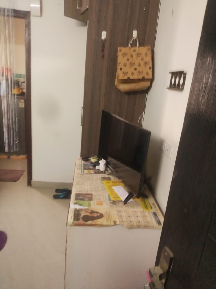 Bedroom, maya-garden-city 5 Bedroom 2580 Sq.Ft. Apartment In Lohgarh Zirakpur 8600220