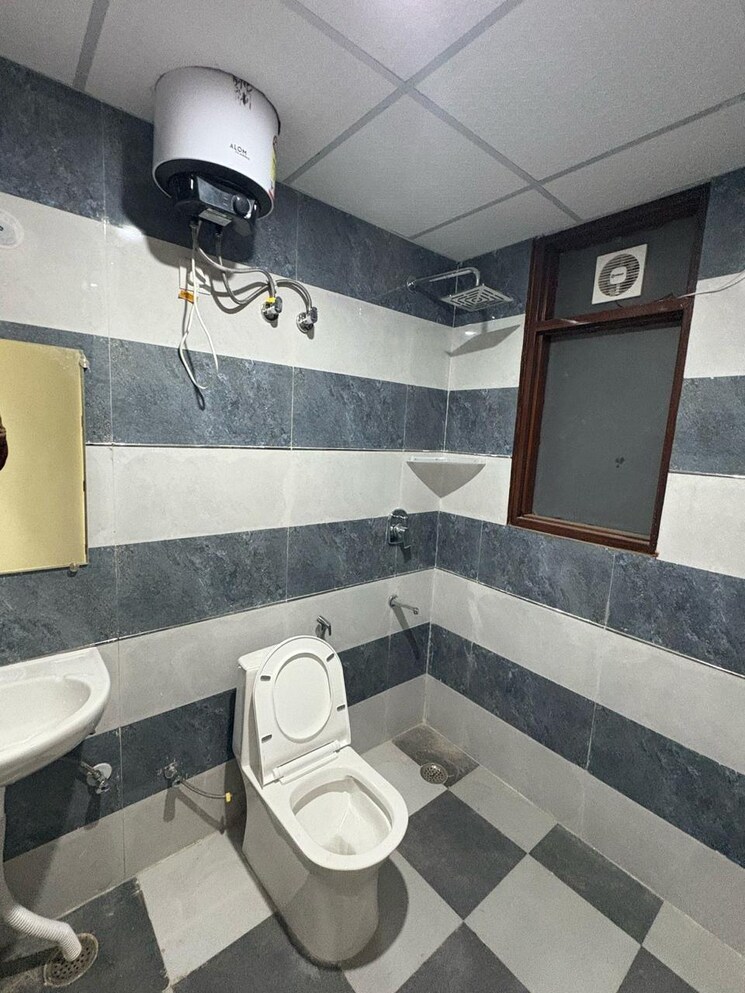 Master Bedroom, orchid-island 3 Bedroom 1550 Sq.Ft. Apartment In Sector 51 Gurgaon 8600459