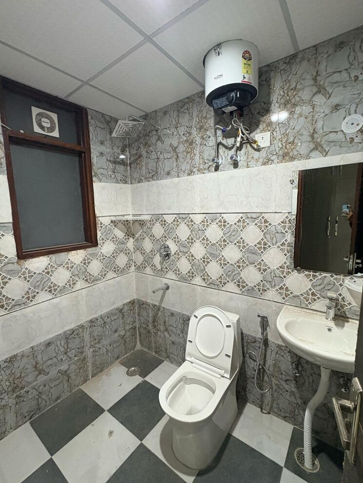 Master Bedroom, orchid-island 3 Bedroom 1550 Sq.Ft. Apartment In Sector 51 Gurgaon 8600459