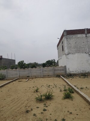  Plot For Sale in Jewar