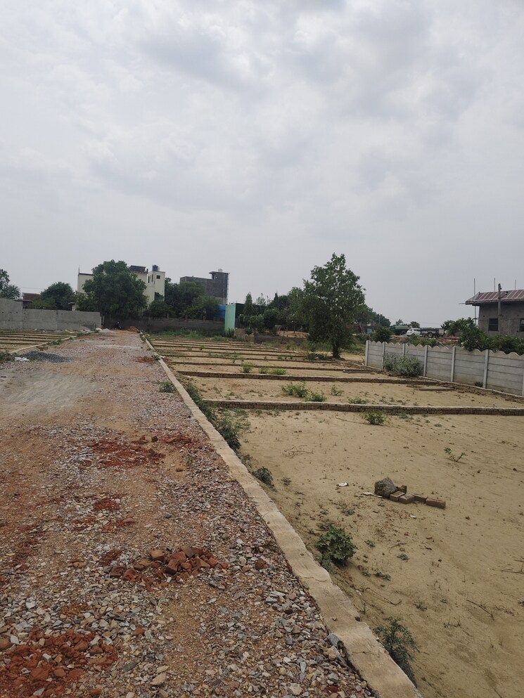 undefined, jewar  100 Sq.Yd. Plot In Jewar Greater Noida 8600513