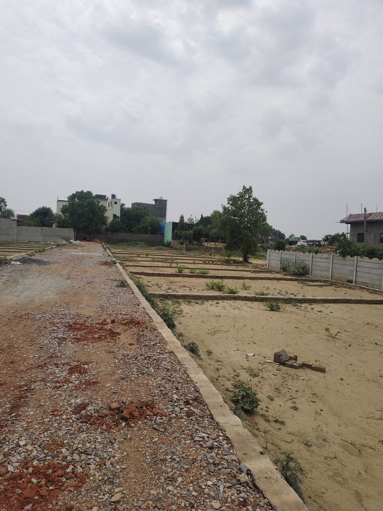 undefined, jewar  100 Sq.Yd. Plot In Jewar Greater Noida 8600513
