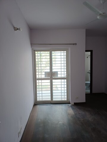 Room in 3 BHK Builder Floor at BPTP Elite Floors, Sector 83 – for Rent