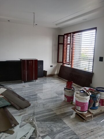 1.5 BHK Builder Floor For Rent in Sector 18