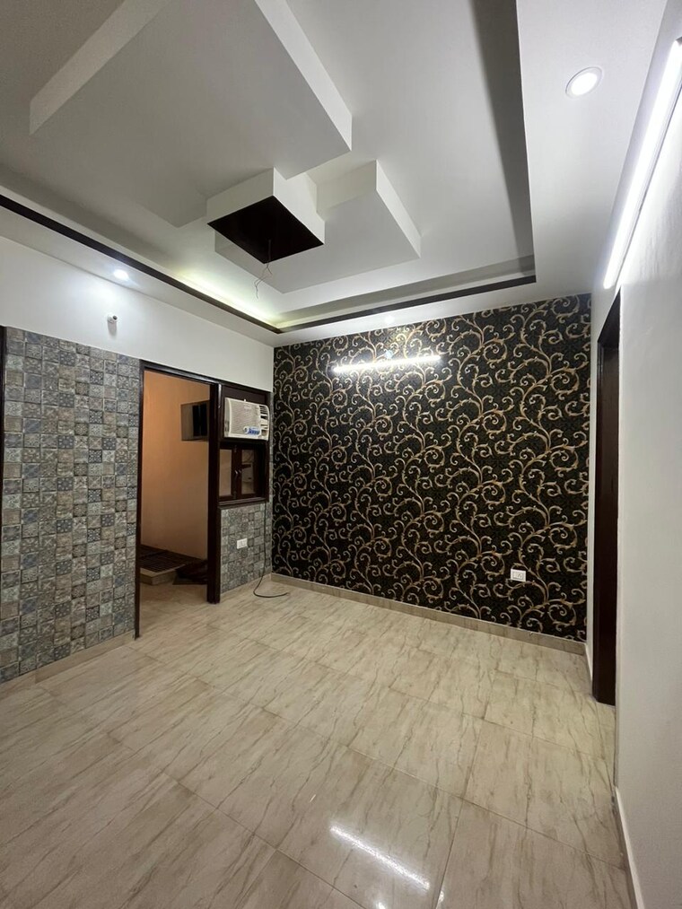 Bedroom, madhav puram 3 Bedroom 144 Sq.Yd. Apartment In Madhav Puram Meerut 8600548