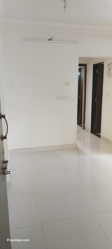 2 BHK Apartment For Rent in Lotus Sky Garden, Malad West