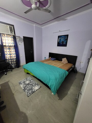 Bedroom in 3 BHK Builder Floor at SS Mayfield Gardens, Sector 51 – for Rent