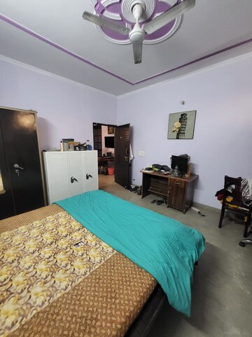 Bedroom in 3 BHK Builder Floor at SS Mayfield Gardens, Sector 51 – for Rent