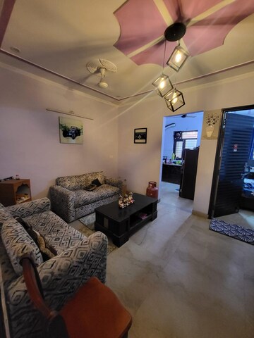 Living Room in 3 BHK Builder Floor at SS Mayfield Gardens, Sector 51 – for Rent