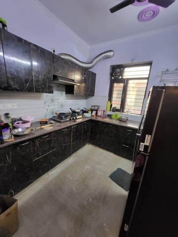 Kitchen in 3 BHK Builder Floor at SS Mayfield Gardens, Sector 51 – for Rent
