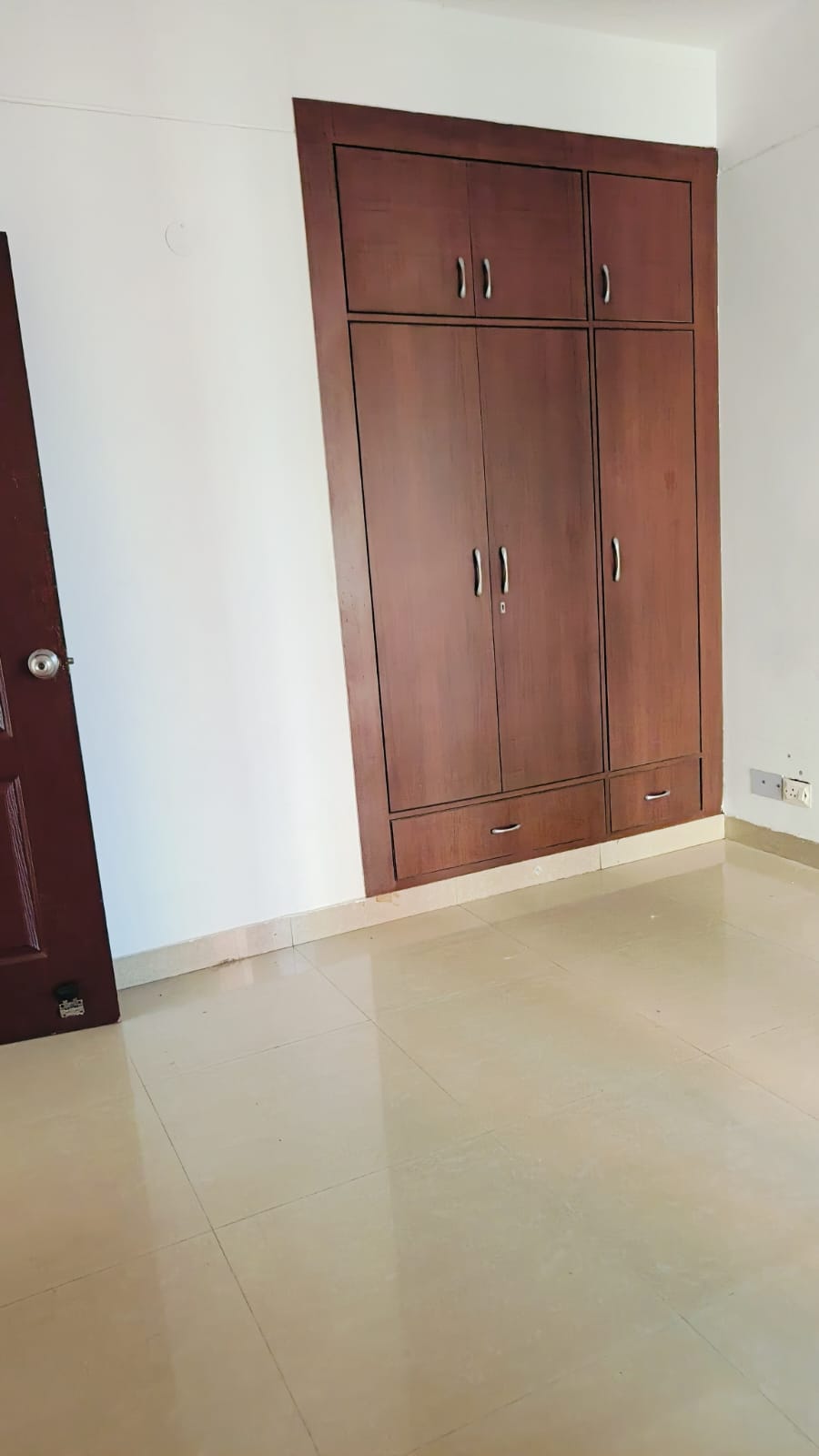 3 BHK + Study Room Apartment For Rent in KLJ Greens