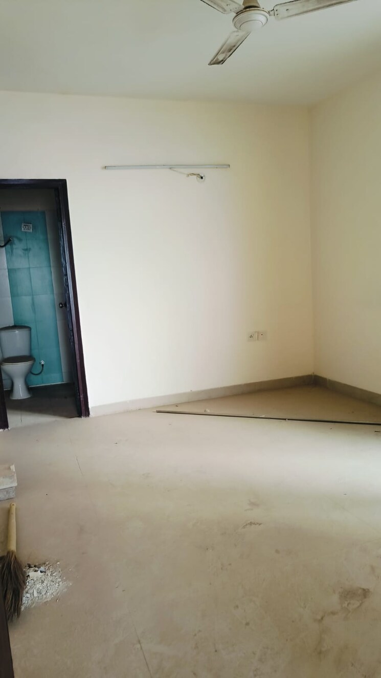 Room, klj-greens 3 Bedroom 902 Sq.Ft. Apartment In Sector 77 Faridabad 8600584