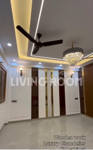 Room in 4 BHK Builder Floor at Vaishali Extension – for Sale