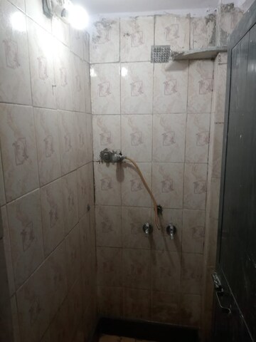 Bathroom in 1 BHK Independent House at Airoli Sector 3 – for Rent