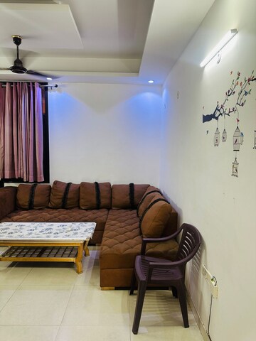 Living Room in 1 BHK Builder Floor at Vaishali Sector 5 – for Rent